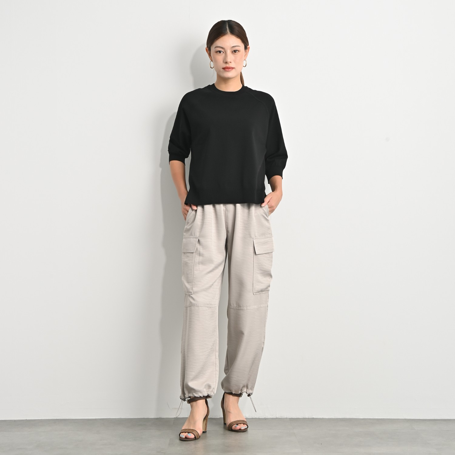 アンベロッペ 繊細な艶としなやかさ 上質アセテートブレンド プレミアムニット ラグランプルオーバー