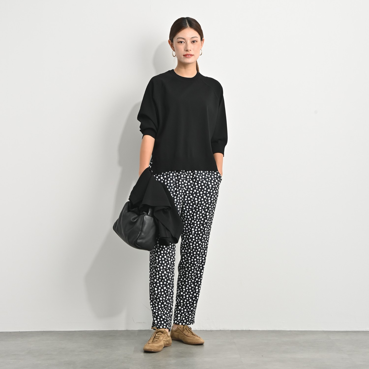 アンベロッペ 繊細な艶としなやかさ 上質アセテートブレンド プレミアムニット ラグランプルオーバー