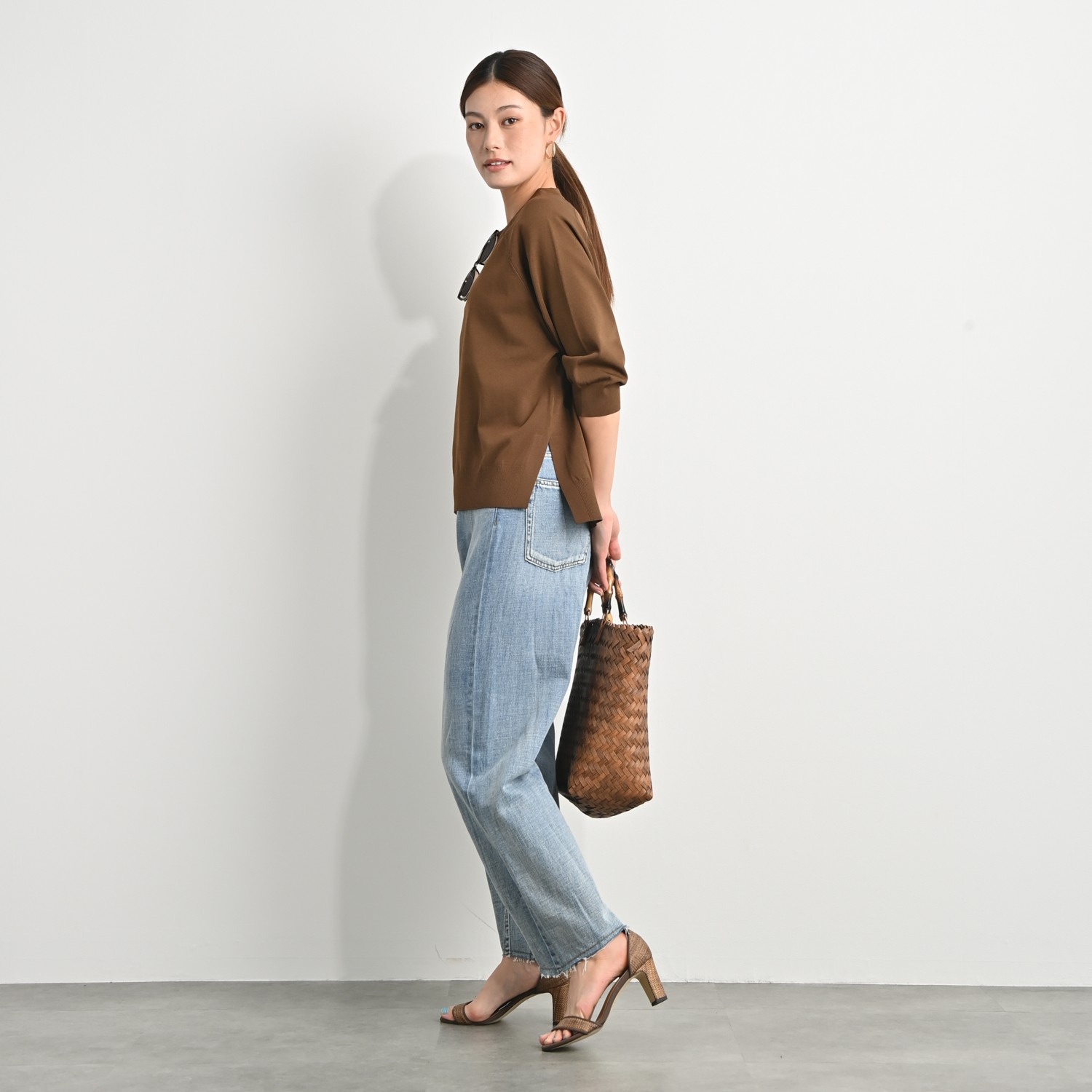 アンベロッペ 繊細な艶としなやかさ 上質アセテートブレンド プレミアムニット ラグランプルオーバー