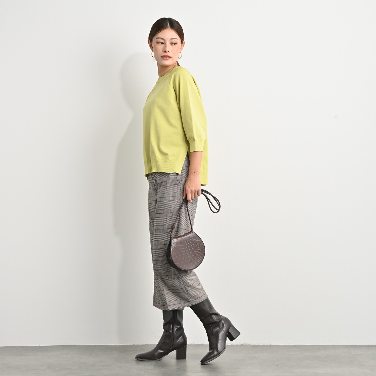 アンベロッペ 繊細な艶としなやかさ 上質アセテートブレンド プレミアムニット ラグランプルオーバー