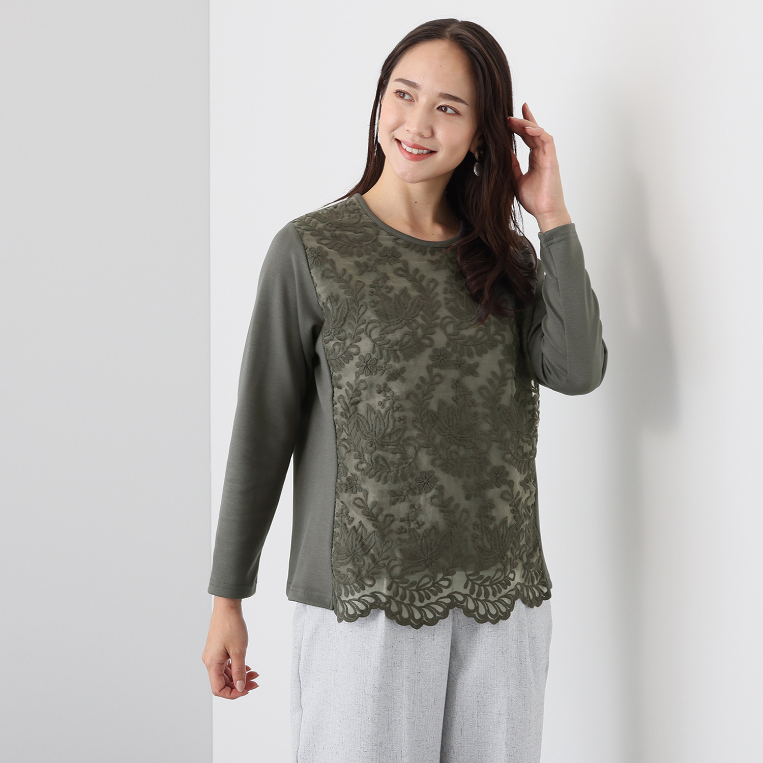 メゾン馬里邑 オーガンジー 刺しゅうレース ポンチローマドッキング フロントスカラップ プルオーバー