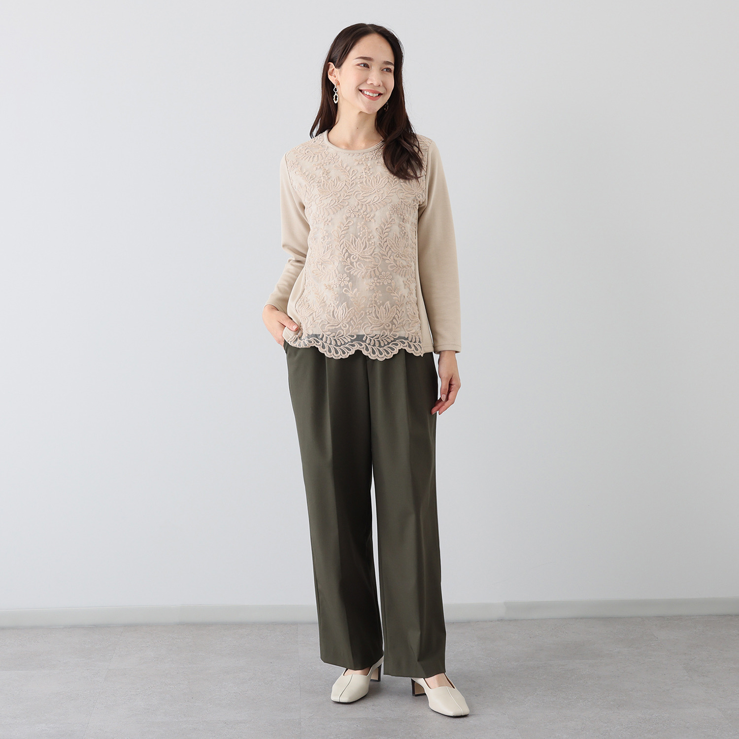 メゾン馬里邑 オーガンジー 刺しゅうレース ポンチローマドッキング フロントスカラップ プルオーバー