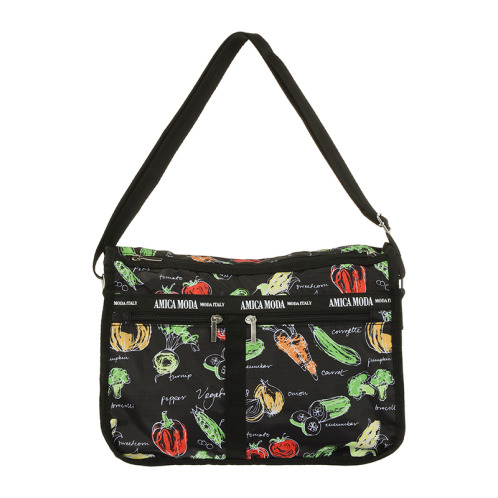 ラルジュ マチ広がる！ ベジタブルモード 多ポケット ショルダーバッグ