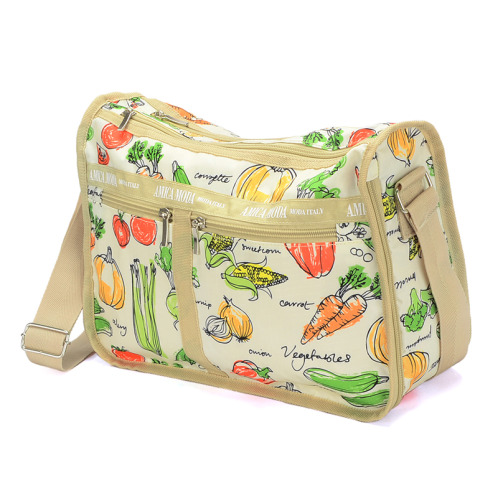 ラルジュ マチ広がる！ ベジタブルモード 多ポケット ショルダーバッグ
