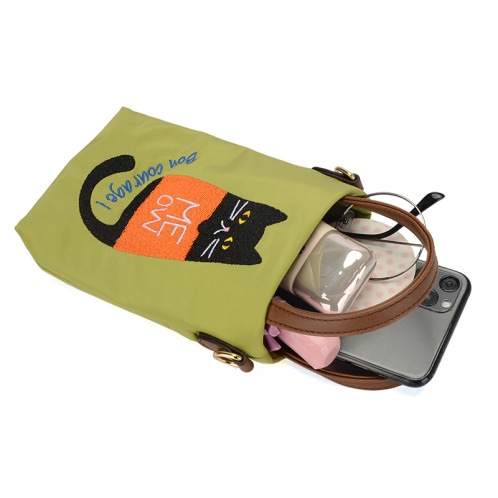 ラルジュ 刺しゅう スマホショルダーバッグ