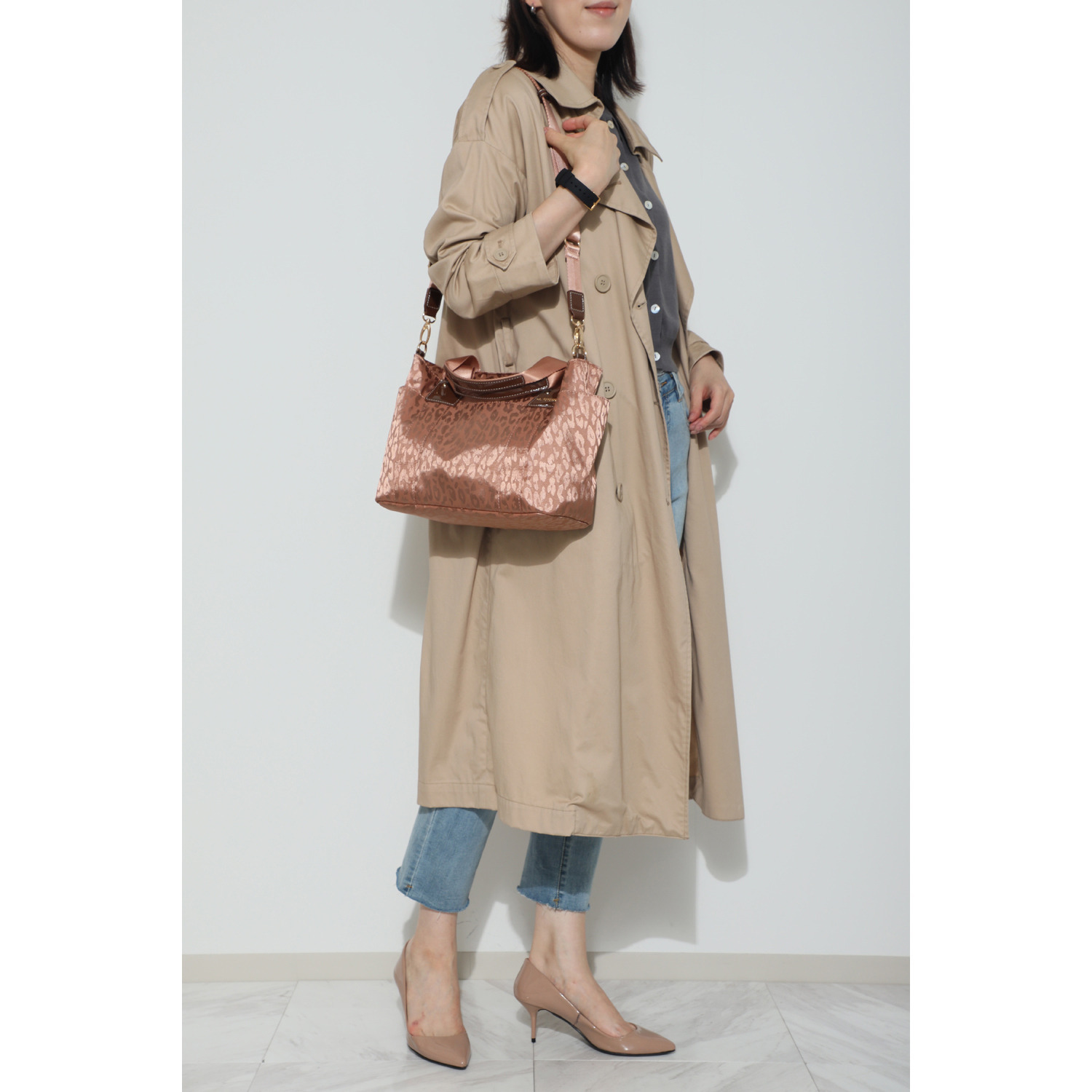 ラ・バガジェリー はっ水　軽量 シャドージャガード ２ウェイトートバッグ