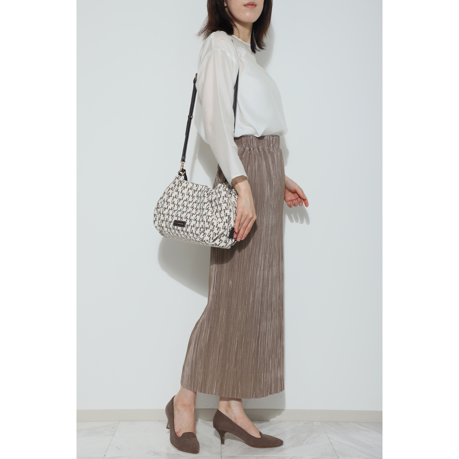 ラ・バガジェリー モノグラムジャガード ２ウェイトートバッグ