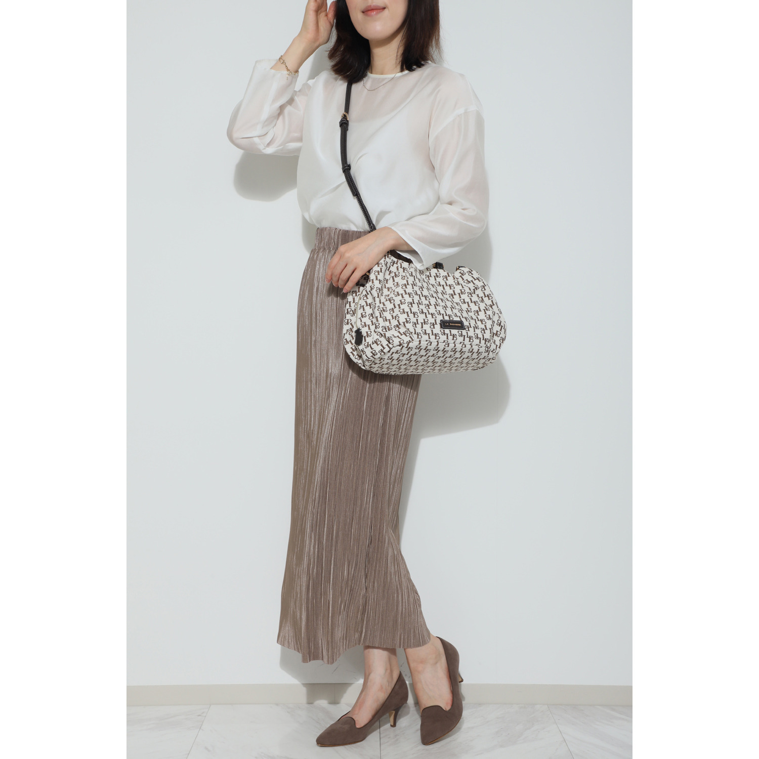 ラ・バガジェリー モノグラムジャガード ２ウェイトートバッグ