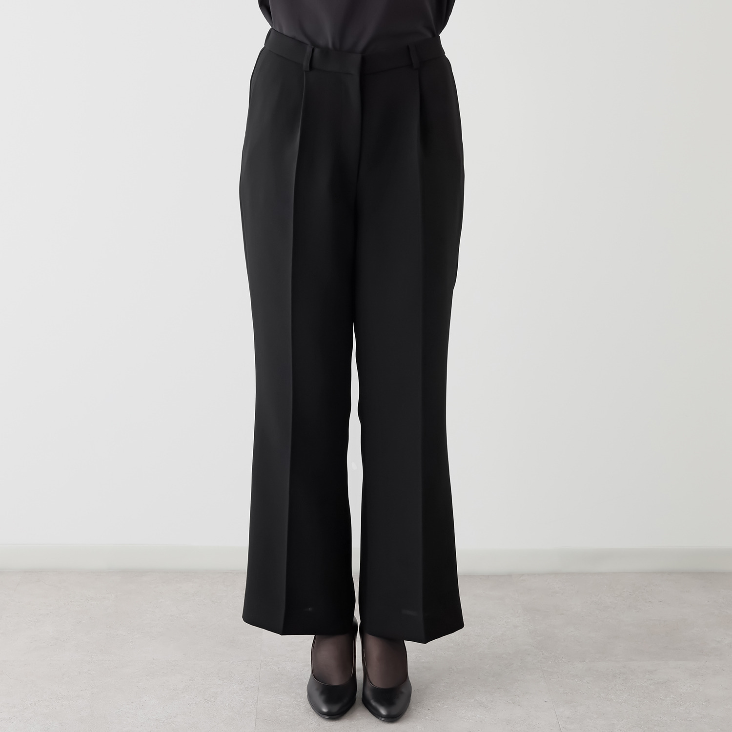 マダムヒロコ バイ　ニュイ ブラックフォーマル 洗濯機で洗える！ セミフレアーパンツ