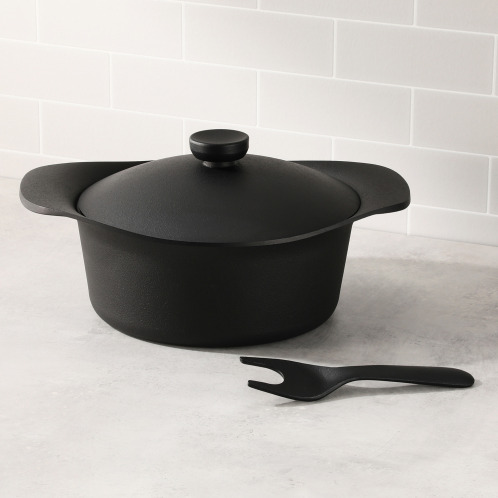 柳宗理 南部鉄器 鉄鍋深型 鉄ふた&ハンドル付 <22cm> 柳宗理 南部鉄器 鉄鍋深型 鉄ふた&ハンドル付 <22cm>