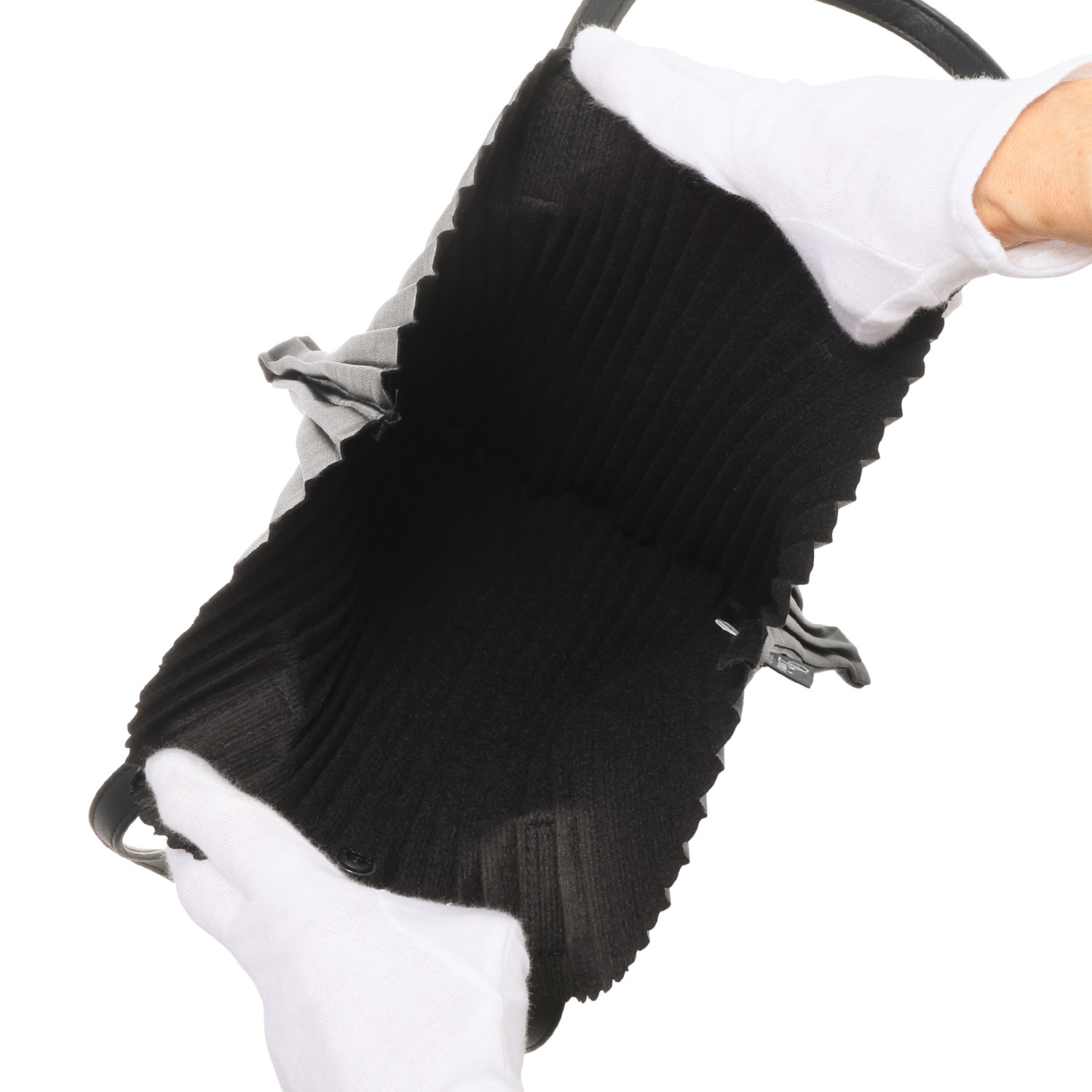 ディオニス 日本製　はっ水 スタイリッシュプリーツ 軽量バッグ＜Ｍ＞