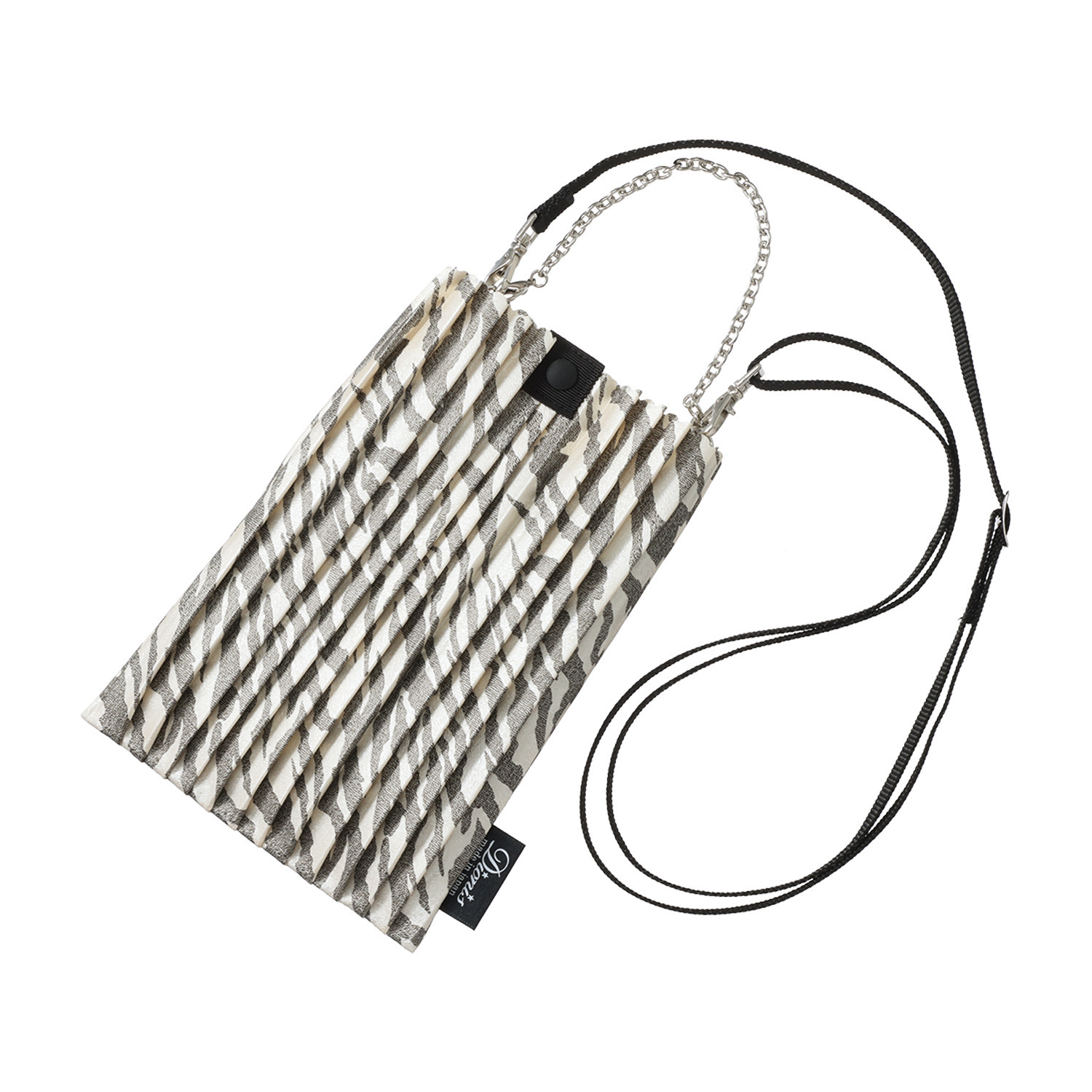 ディオニス 日本製　はっ水 スマホケースにピッタリ！ スタイリッシュプリーツ 軽量ミニショルダーバッグ