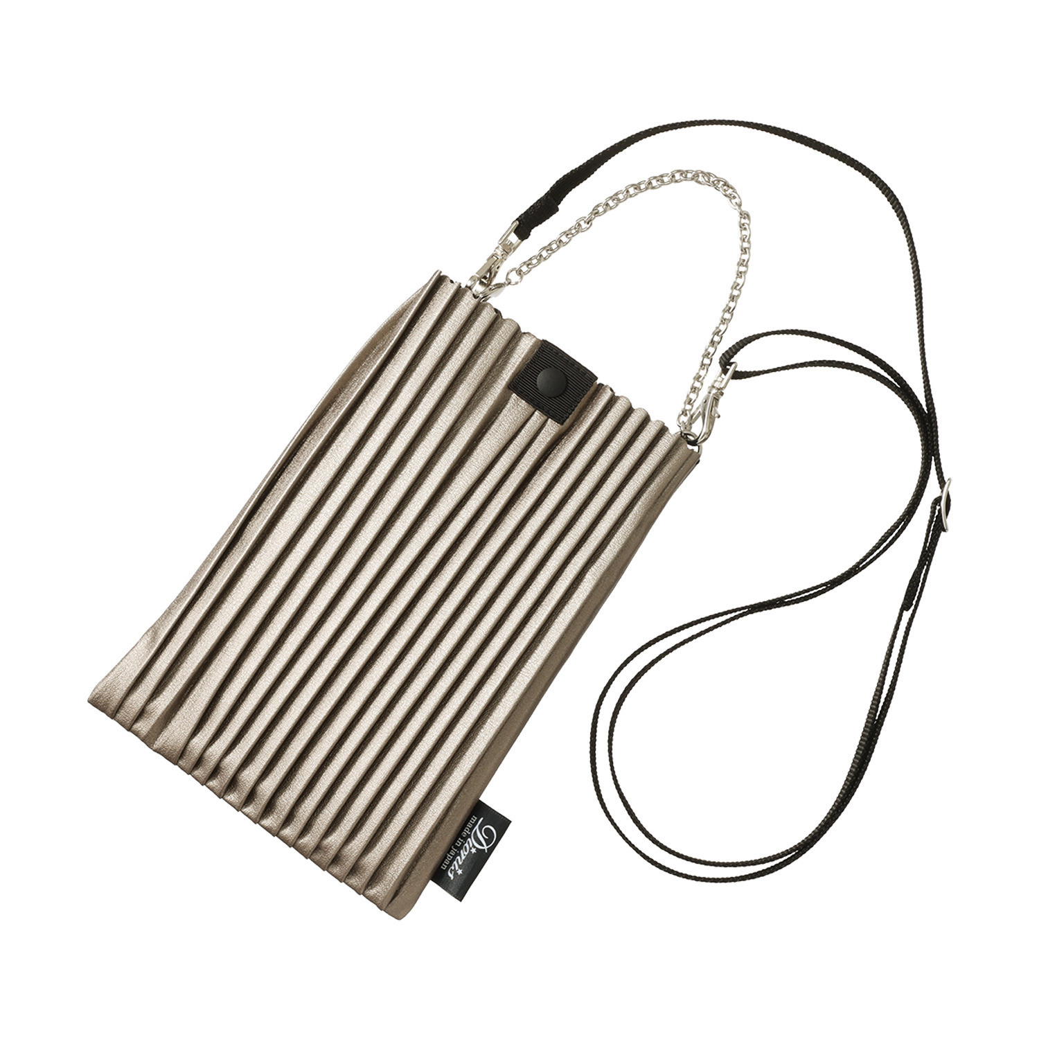 ディオニス 日本製　はっ水 スマホケースにピッタリ！ スタイリッシュプリーツ 軽量ミニショルダーバッグ