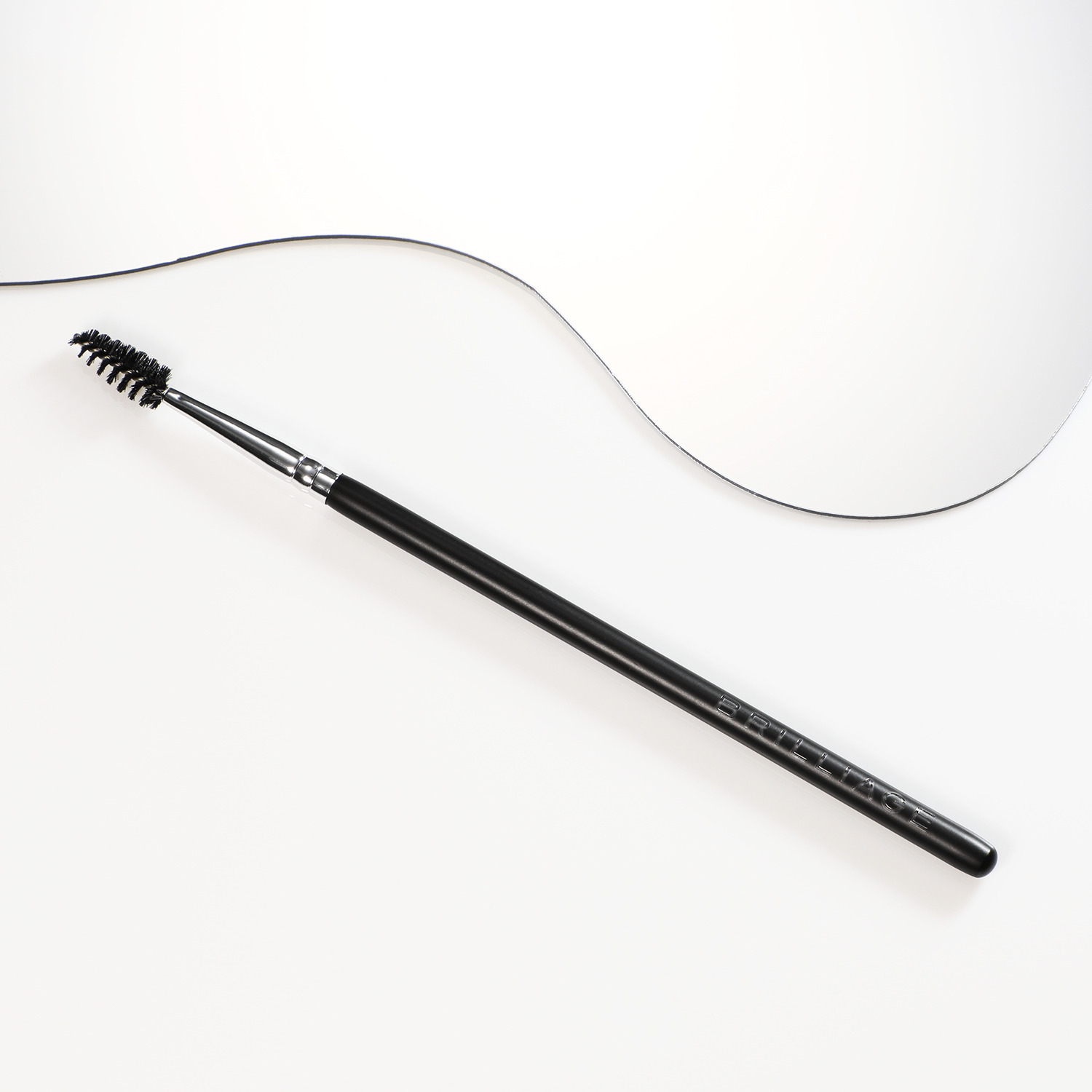 ブリリアージュ 毛流れを整え 自然な眉に仕上げる スクリュー　ブラシ