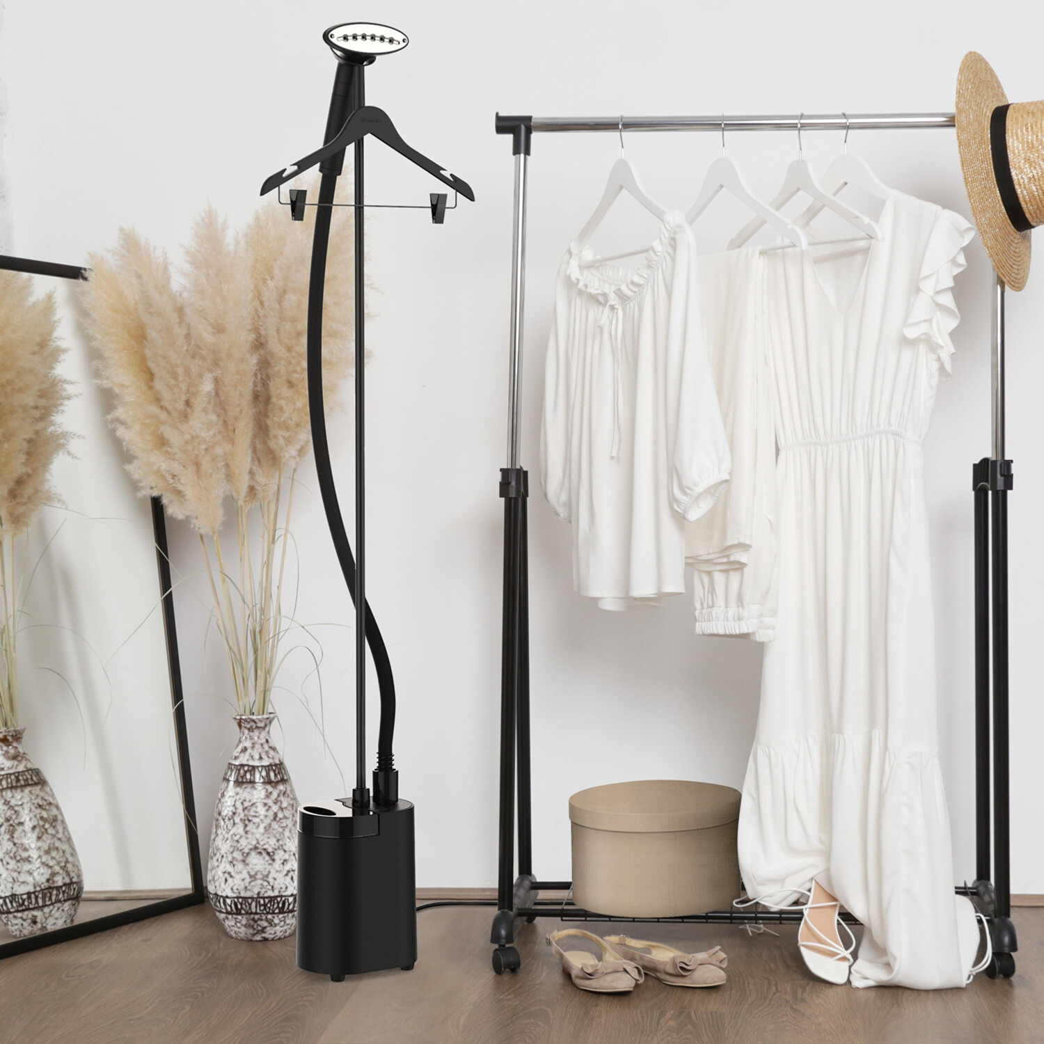 スチームワン フランス製 スタイリッシュ 置き型衣類スチーマー ミニリス　フルブラック Ｍ９５Ｂ