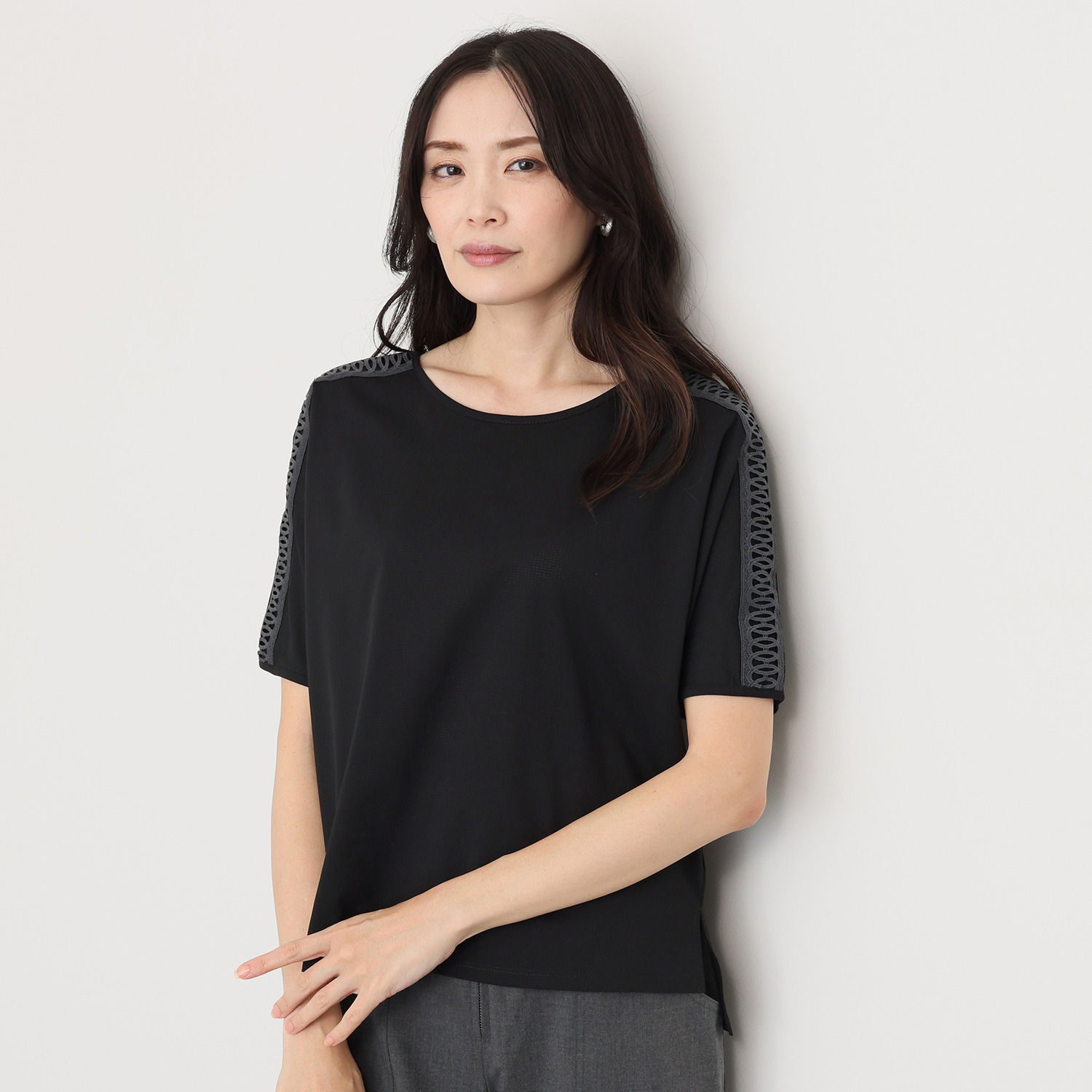 キョウコ　ヒガ ＵＶカット・吸水速乾 サラッと快適 レースアクセント クロップトＴシャツ