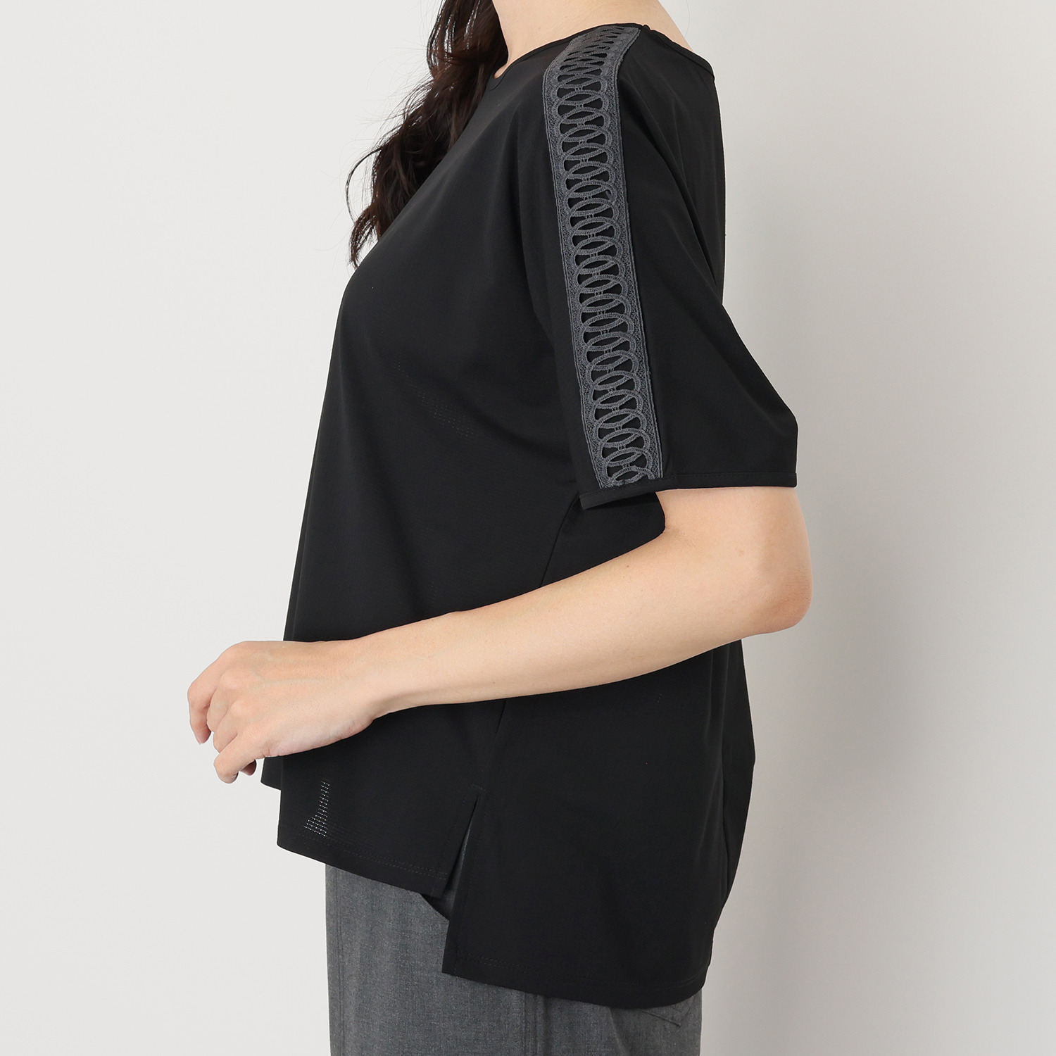 キョウコ　ヒガ ＵＶカット・吸水速乾 サラッと快適 レースアクセント クロップトＴシャツ