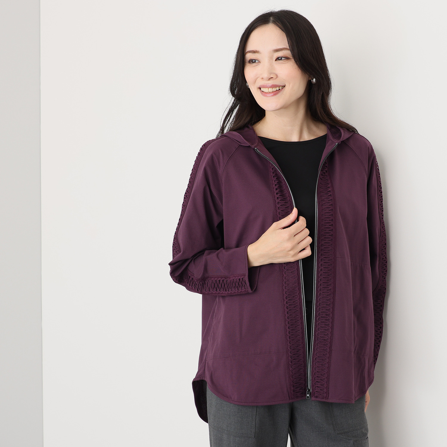 キョウコ　ヒガ ＵＶカット・吸水速乾 サラッと快適 レースアクセント フーディーオーバーシャツ