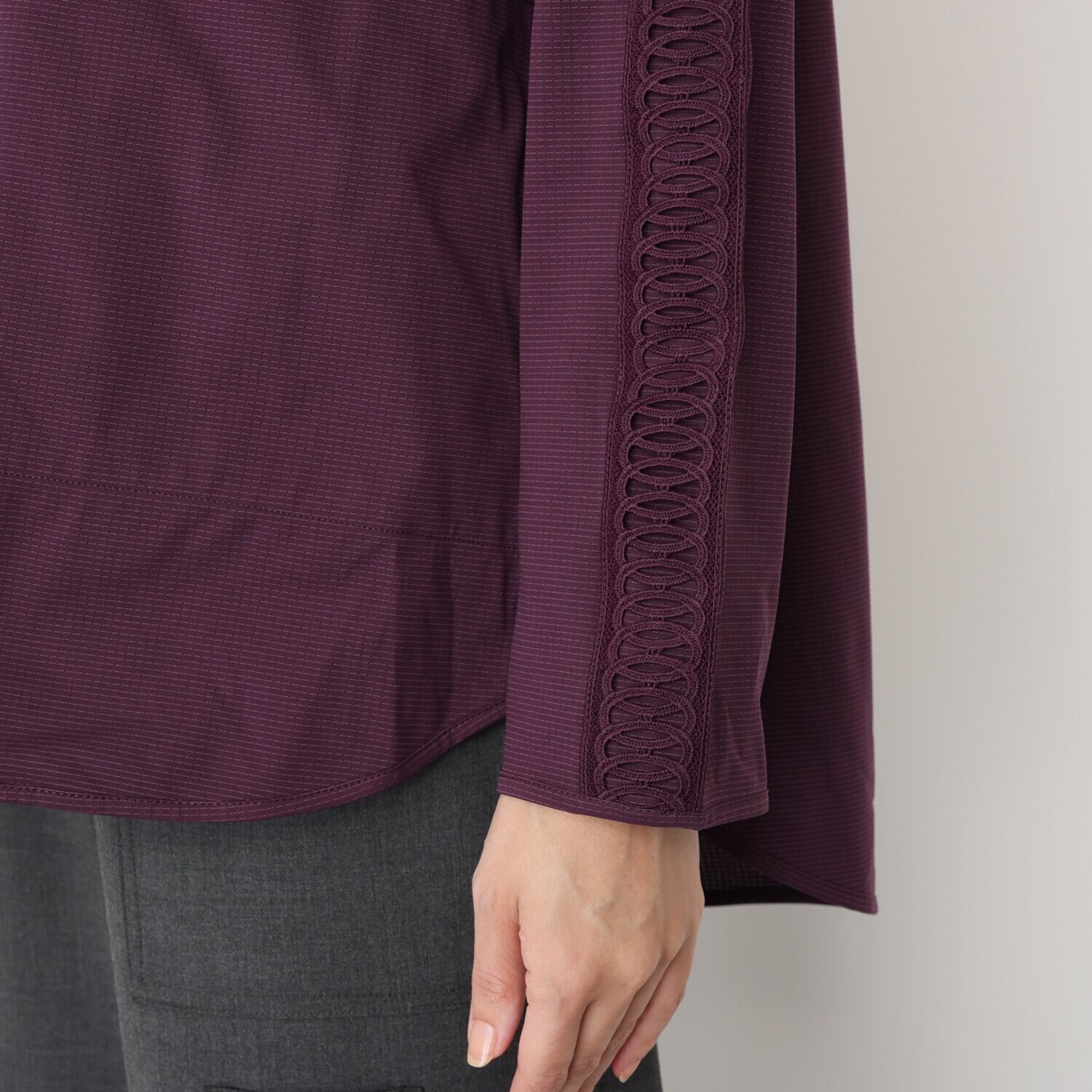 キョウコ　ヒガ ＵＶカット・吸水速乾 サラッと快適 レースアクセント フーディーオーバーシャツ