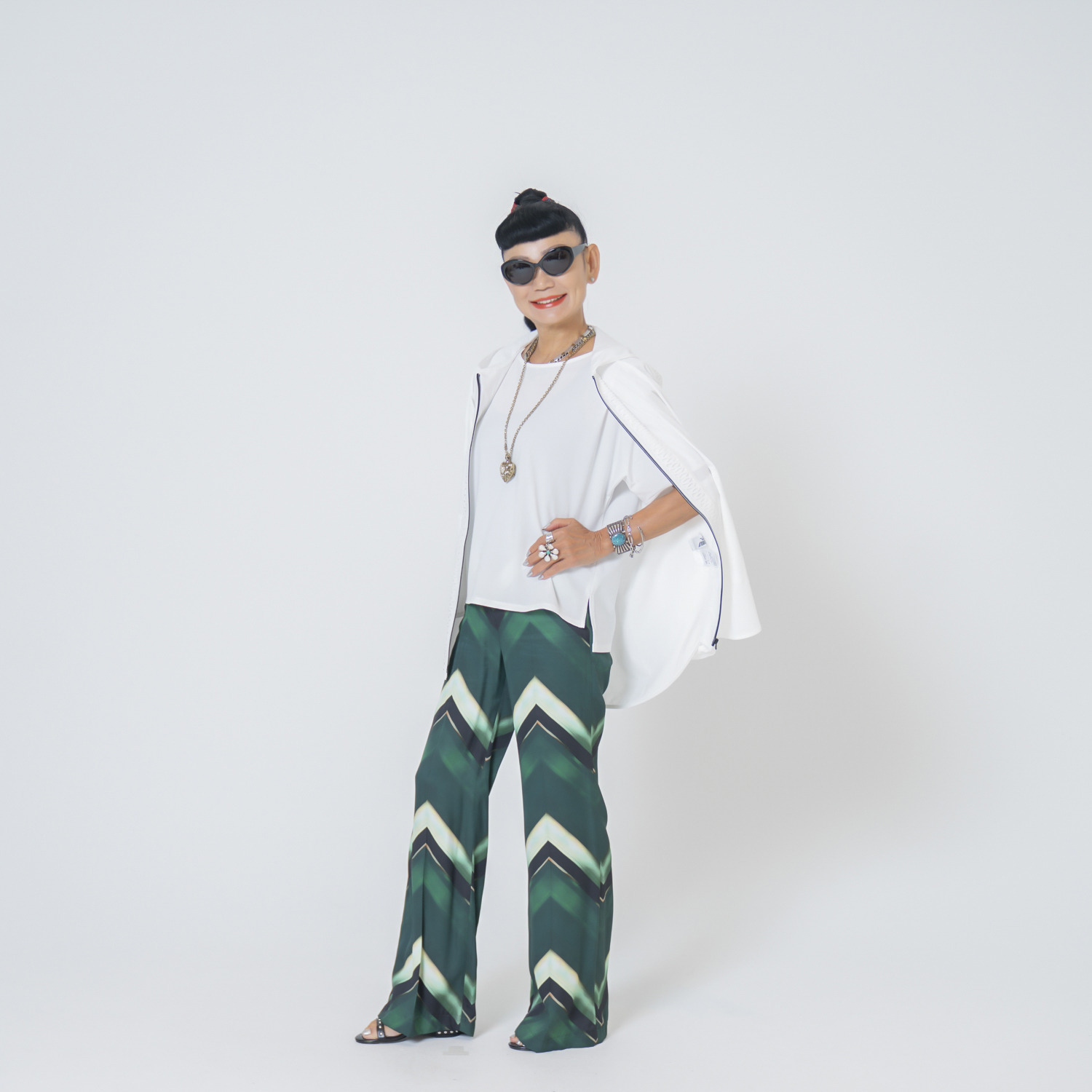 キョウコ　ヒガ ＵＶカット・吸水速乾 サラッと快適 レースアクセント フーディーオーバーシャツ