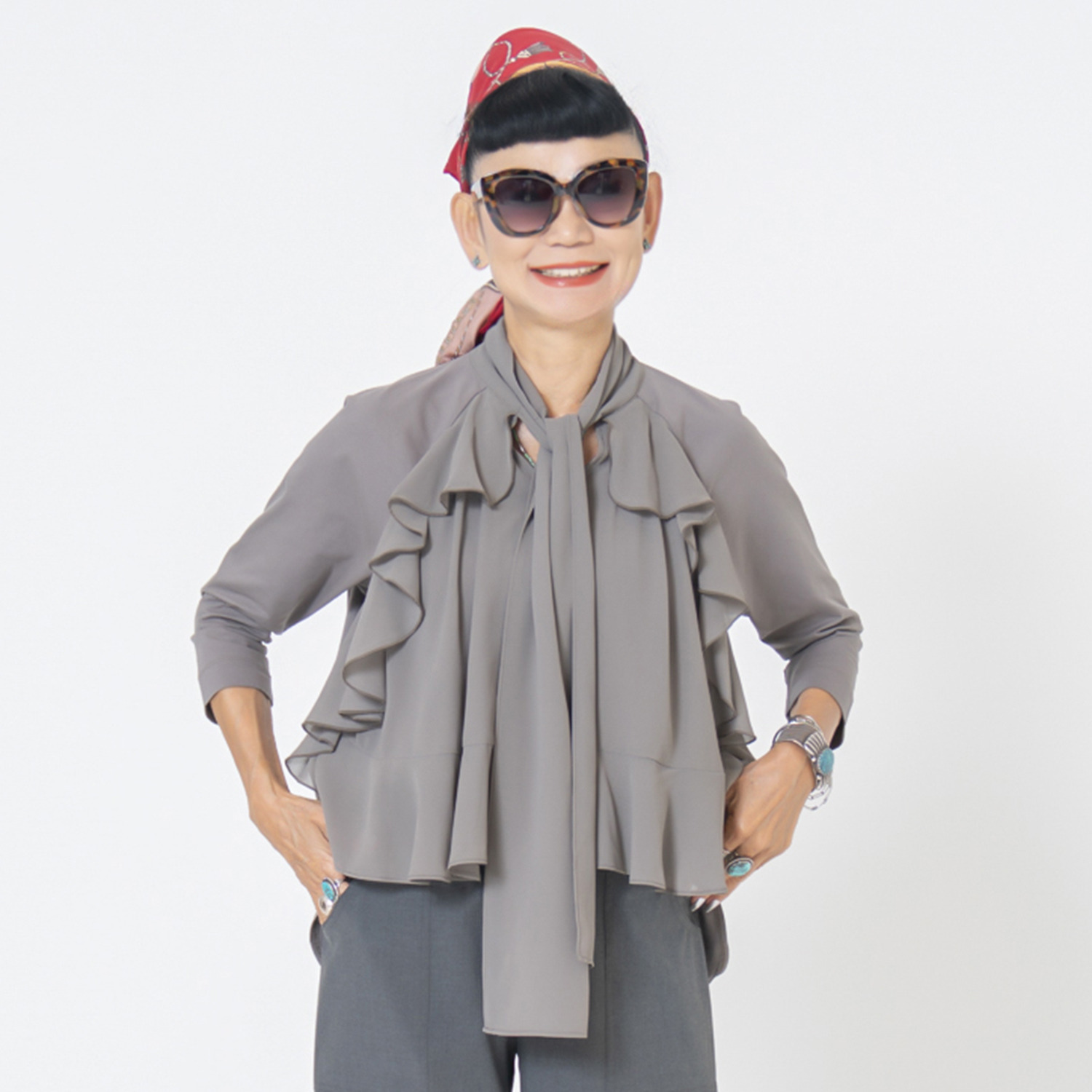 キョウコ　ヒガ 上品な華やかフリル シフォンデザイン ブラウスプルオーバー