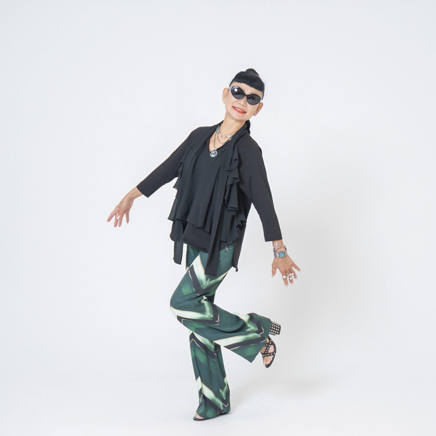 キョウコ　ヒガ 上品な華やかフリル シフォンデザイン ブラウスプルオーバー