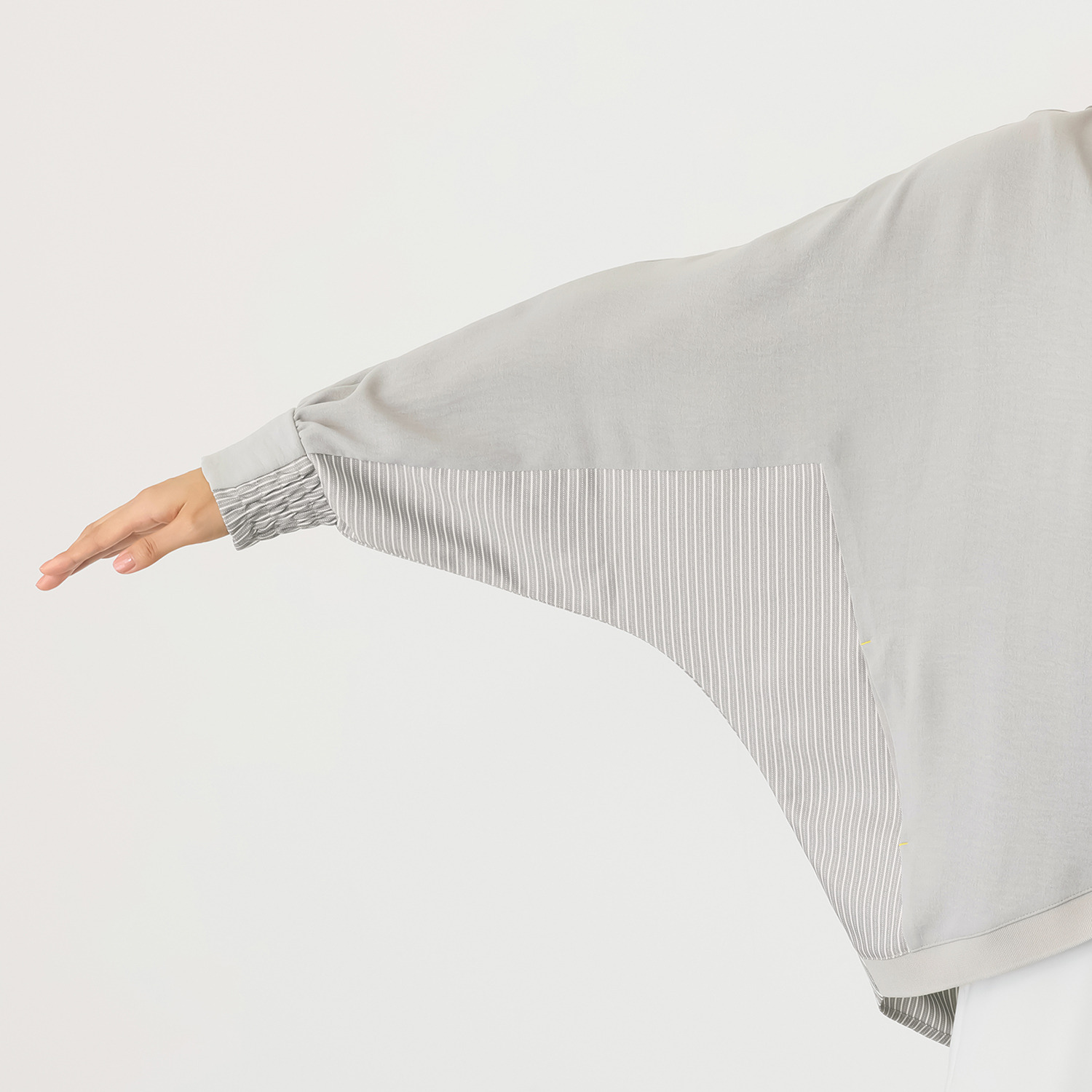 イクシーズ ヴィンテージワッシャー ドッキングカーディガン