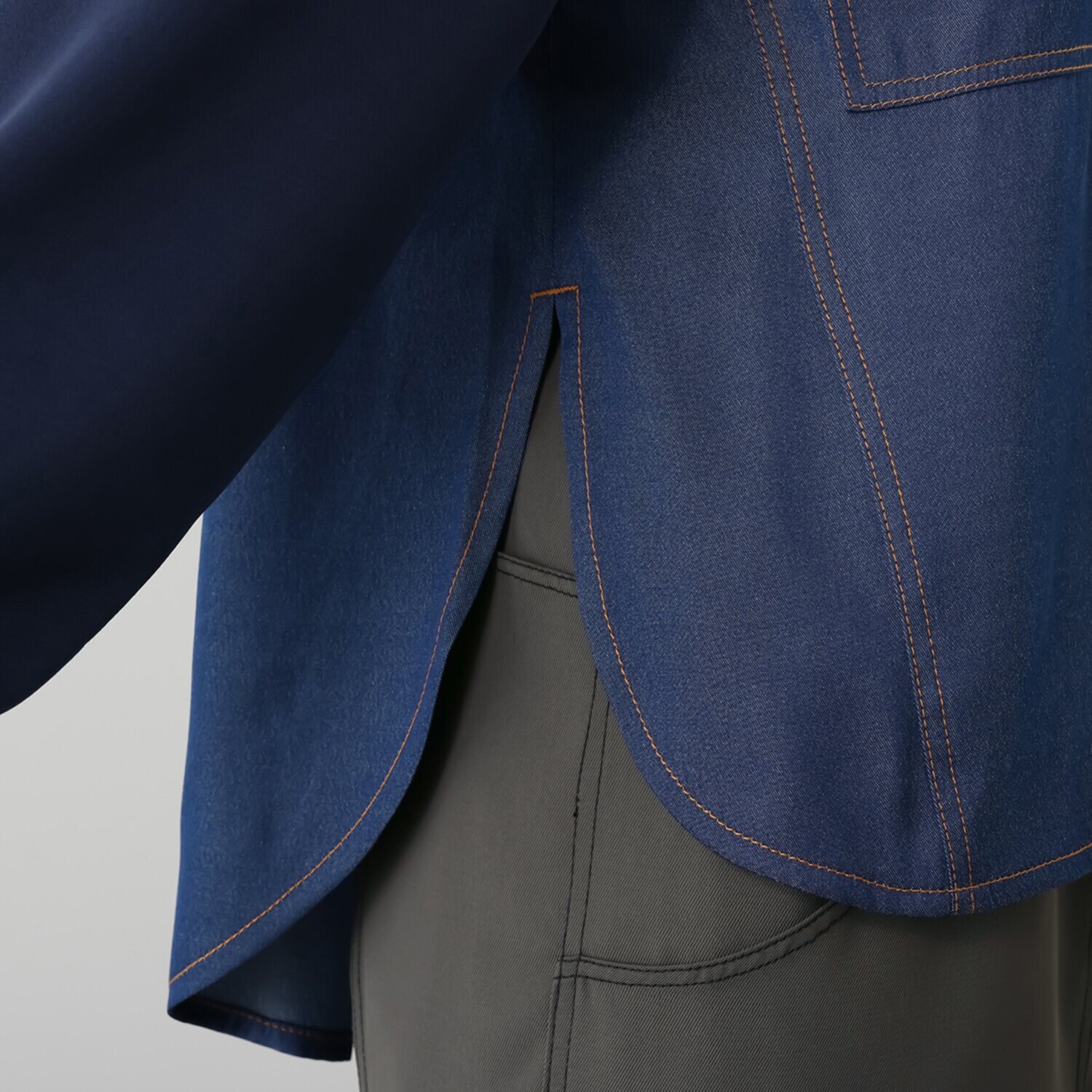 イクシーズ とろみデニム オーバーシャツ