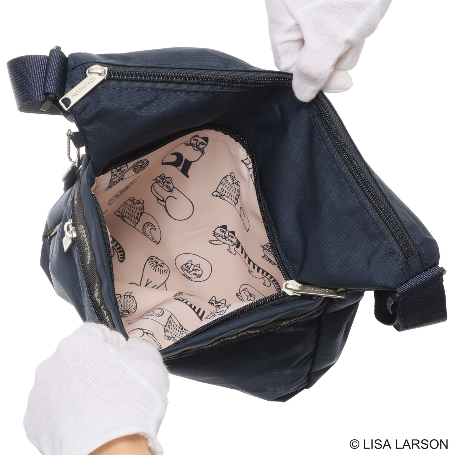 リサ・ラーソン 軽量・はっ水 スケッチねこたち 縦型ショルダーバッグ