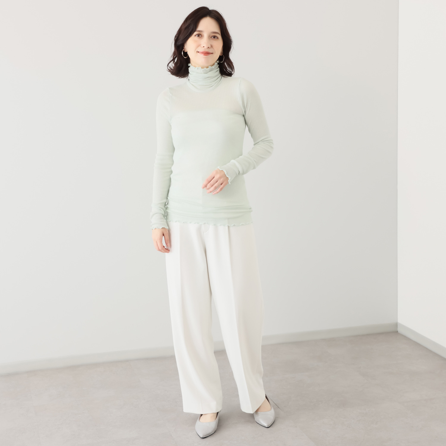 ヘ・エラ 日本製 抗菌防臭・消臭・吸湿発熱 極上メリノウール１００％ ロールネックインナー