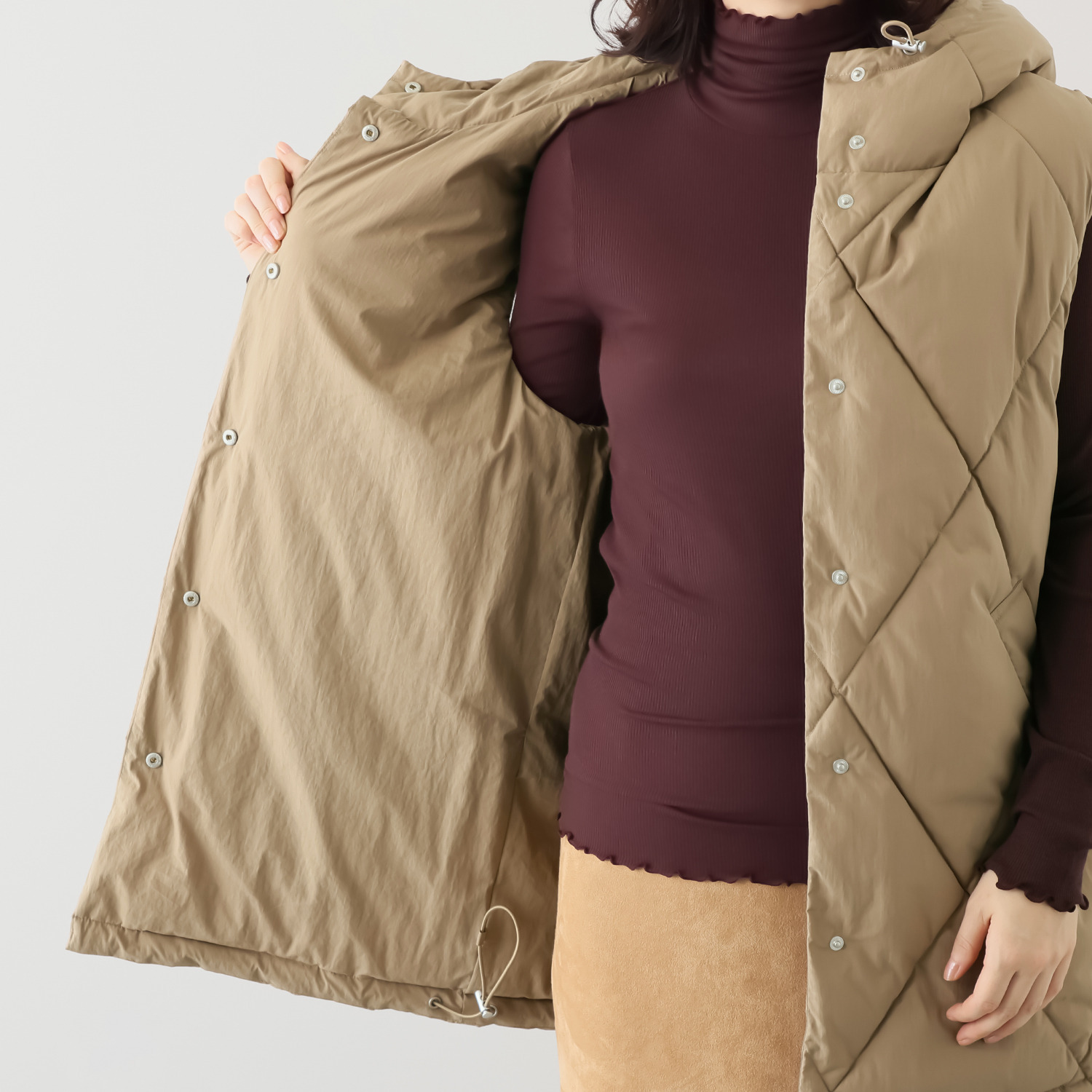 ヘ・エラ はっ水 大人美人 フード付粒わたベスト