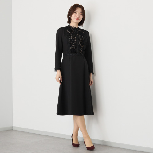 定価41,800円 新品 クリスセリーン 刺繍 ブルゾン キルティングコート 定価41,800円 新品 クリスセリーン 刺繍 ブルゾン キルティングコート