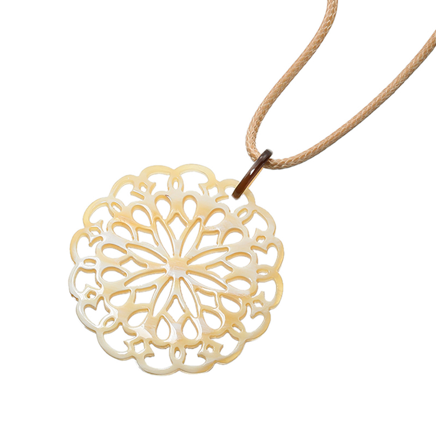 グランシフォレ 水牛 透かし彫り ロングコードペンダント