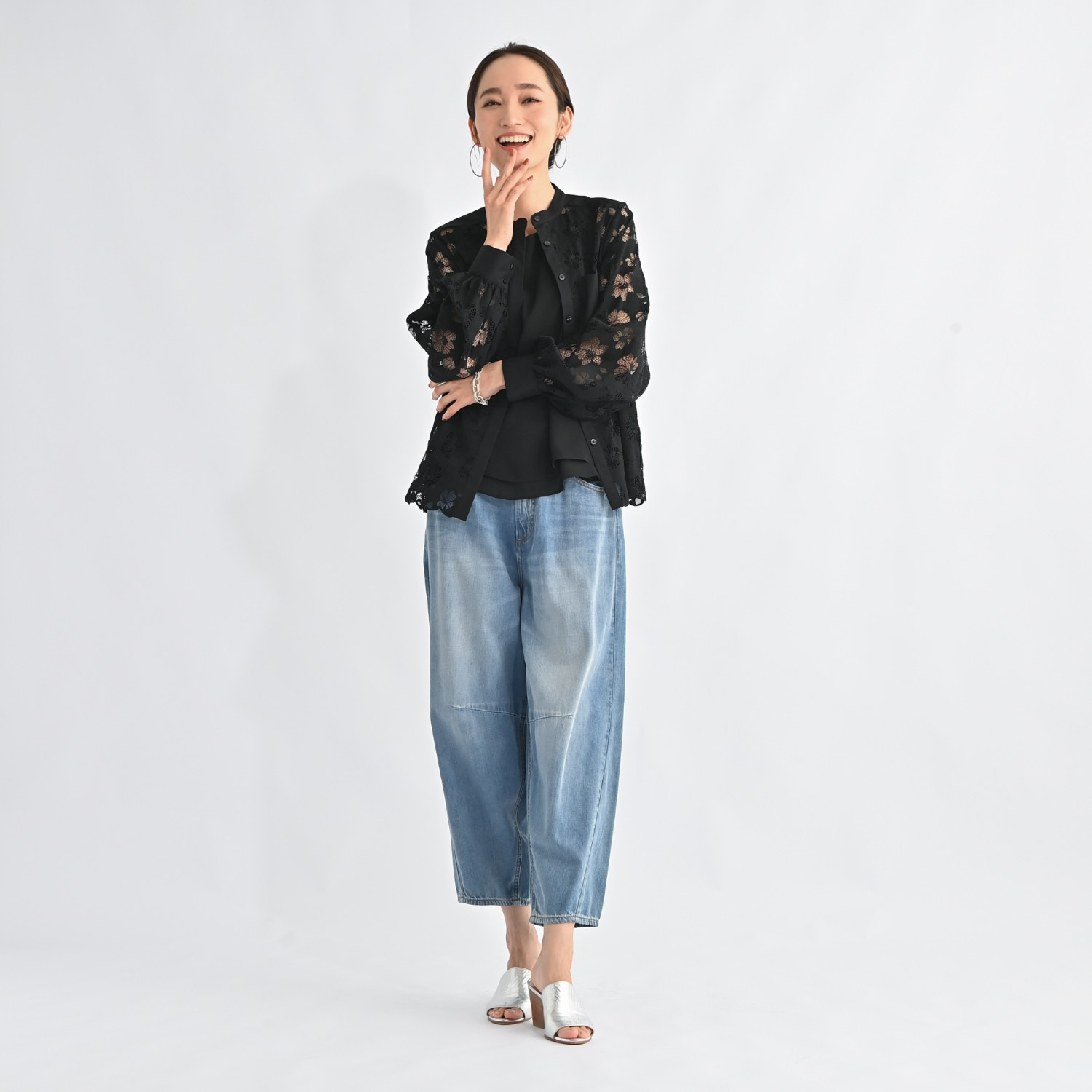 ＢＯＵＮＣＹ　ＢＯＮＤ シャツスタイルを新鮮に！ 華やかラッセルレース スタンドネックシャツ