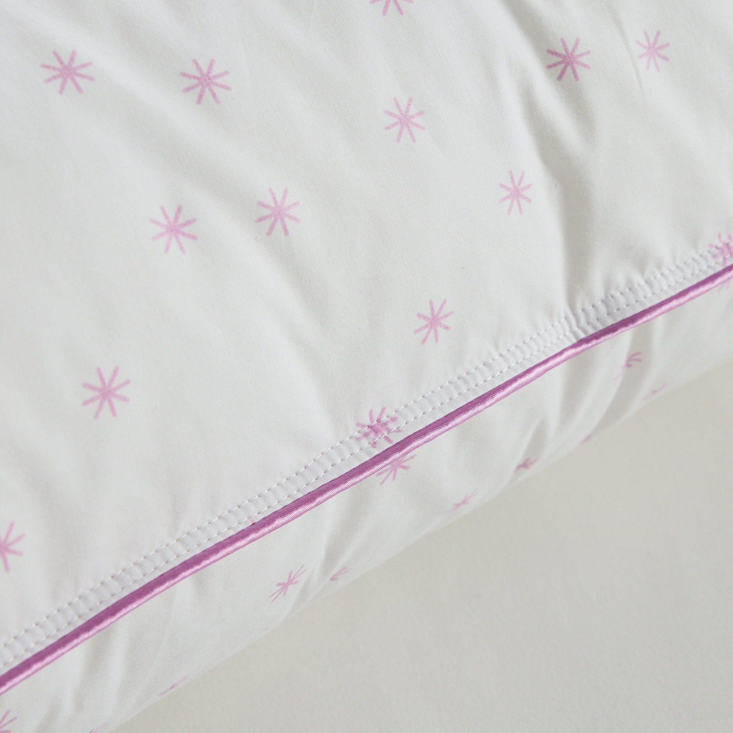 デンマーク発！ フォスフレイクスピロー ヒュッゲな寝心地 日本生産モデル “プレミアム”