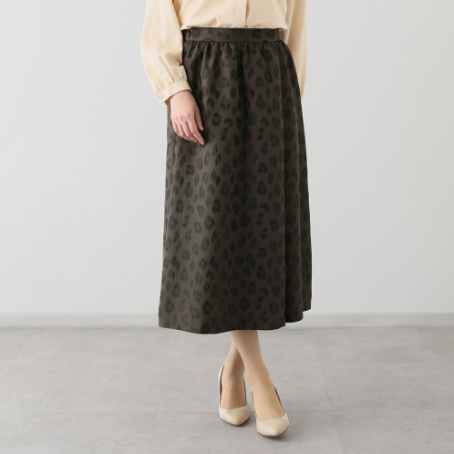イフェメル／　ダブルフェーストーキョー　日本製　レオパード柄　ジャガードスカート
