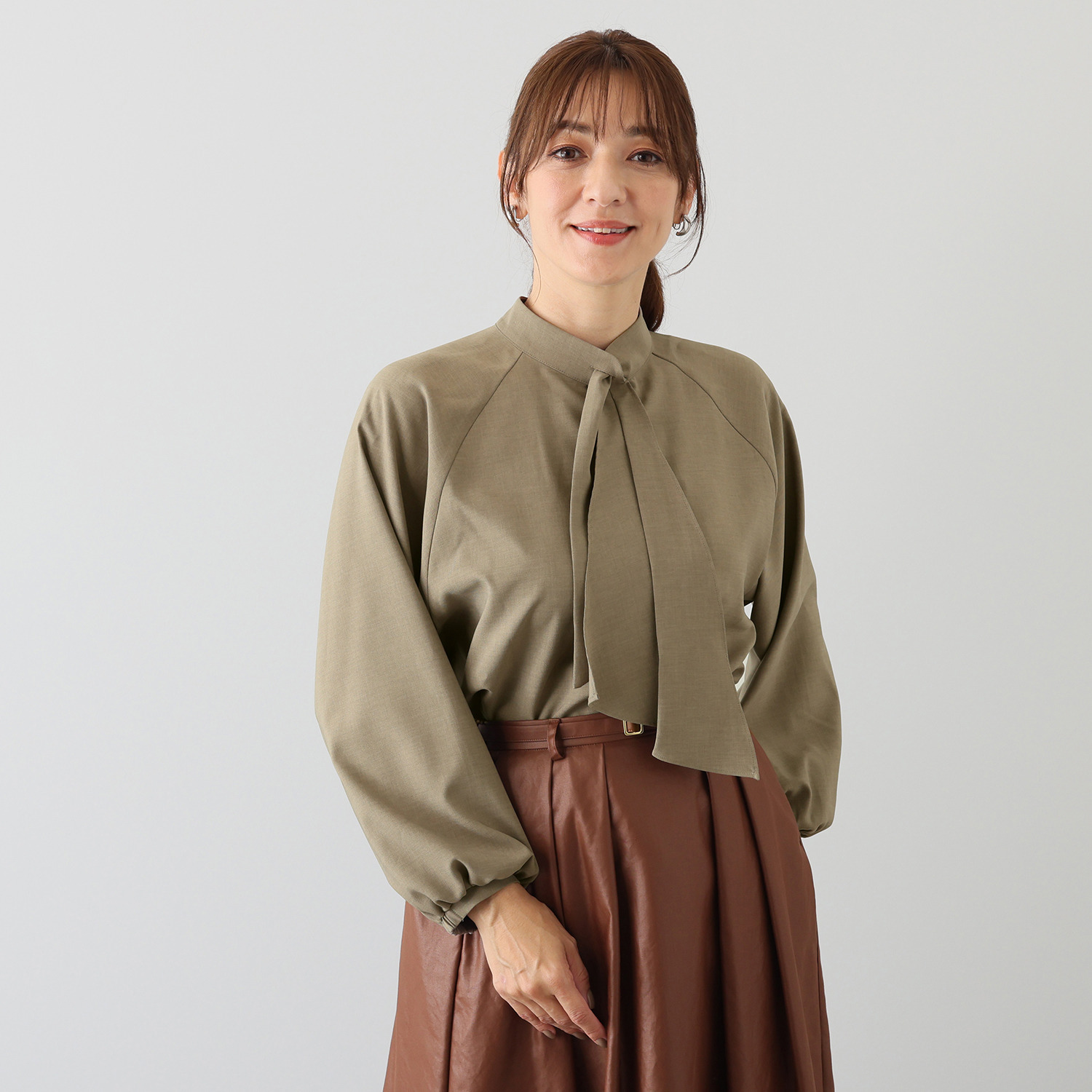 イフェメル／ ダブルフェーストーキョー 日本製 ラグランスリーブ スカーフタイブラウス