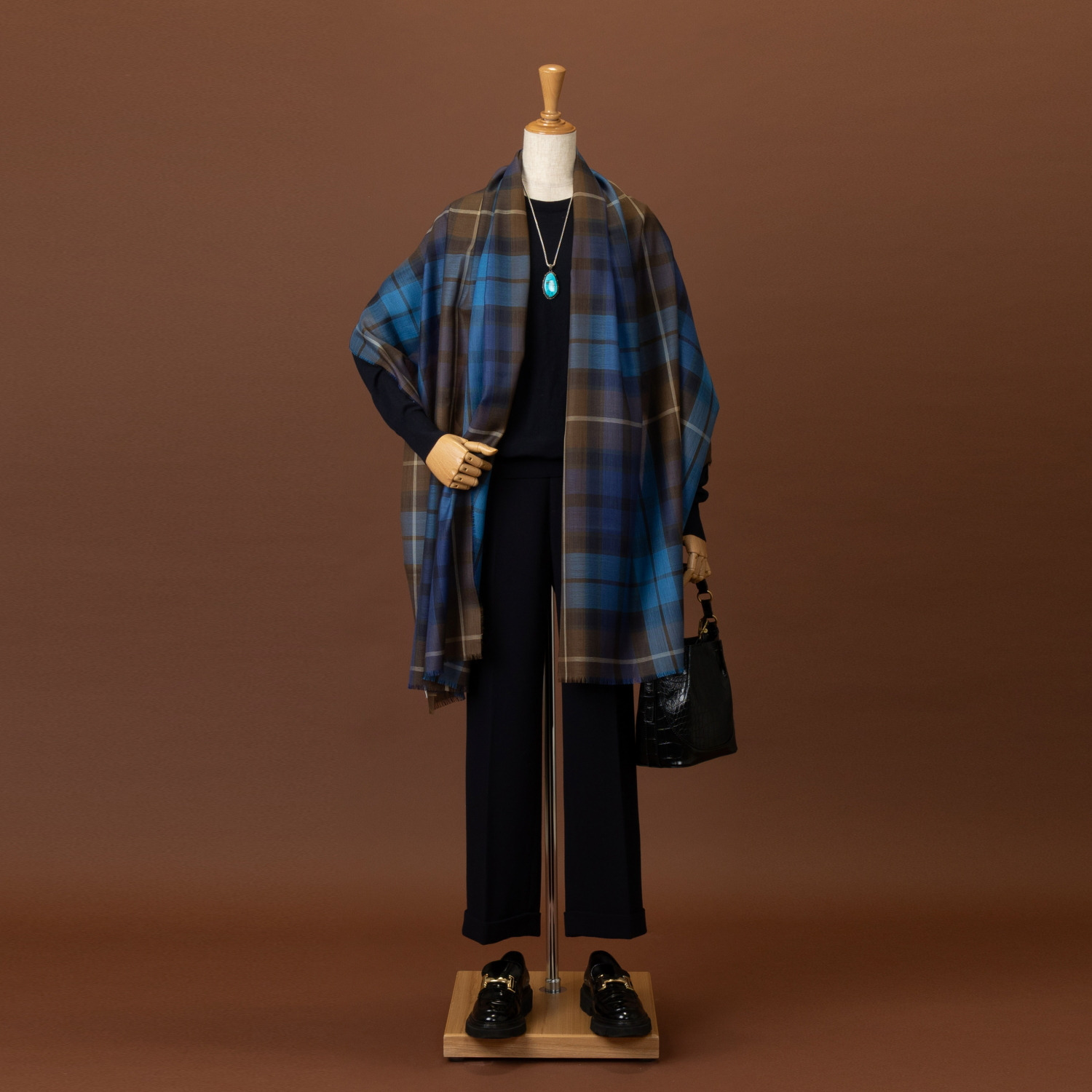 アズイズ　ビーマイセルフ バイ　ネイチャーズ ロキャロン タータンチェック ストール