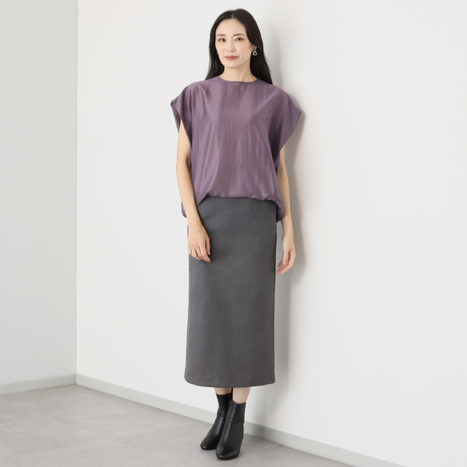 アキ　オザワ 余白をまとう フォルムで魅せる 品格ブラウス “ＨＩＲＯ”