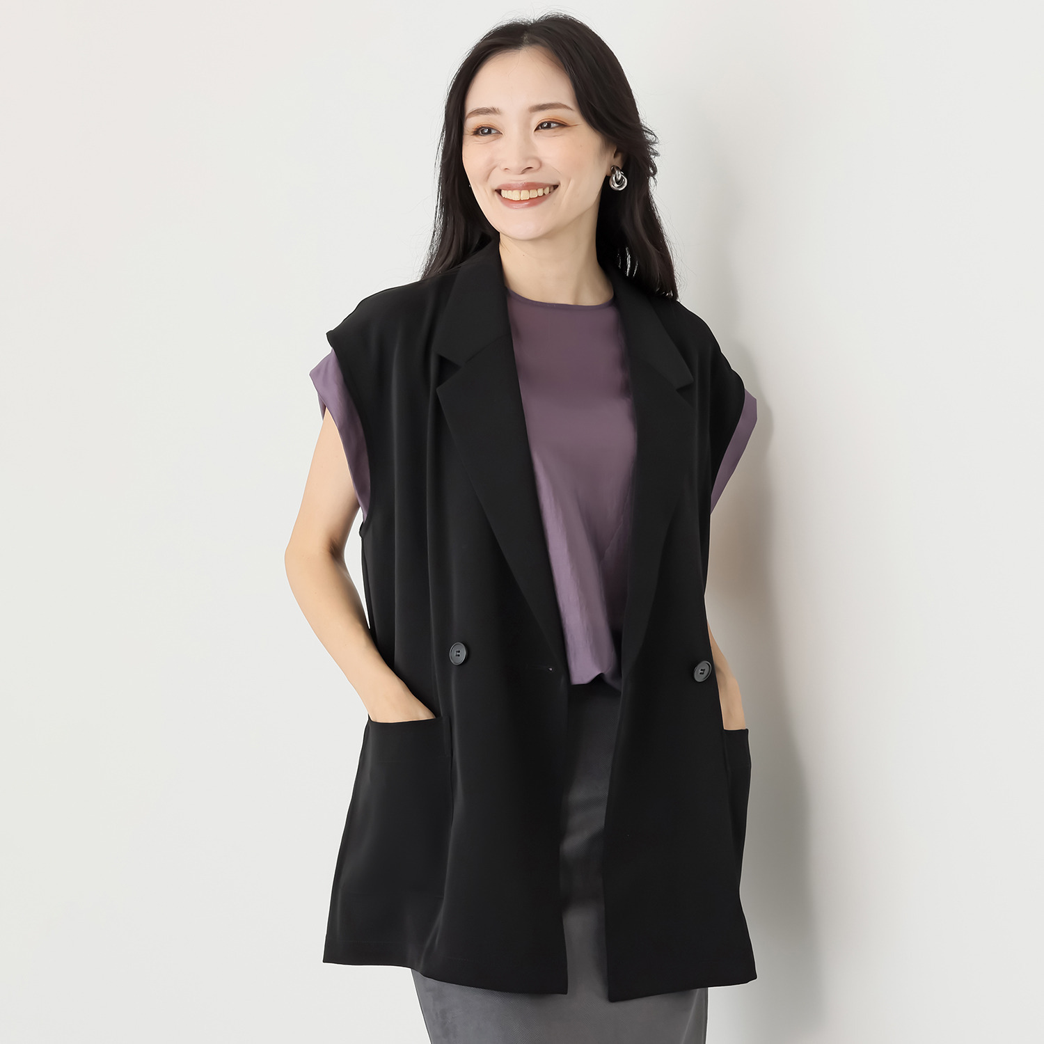 アキ　オザワ 晴れの日も曇りの日も わたしらしく 装い整うジレベスト “ＡＹＵＭＩ”