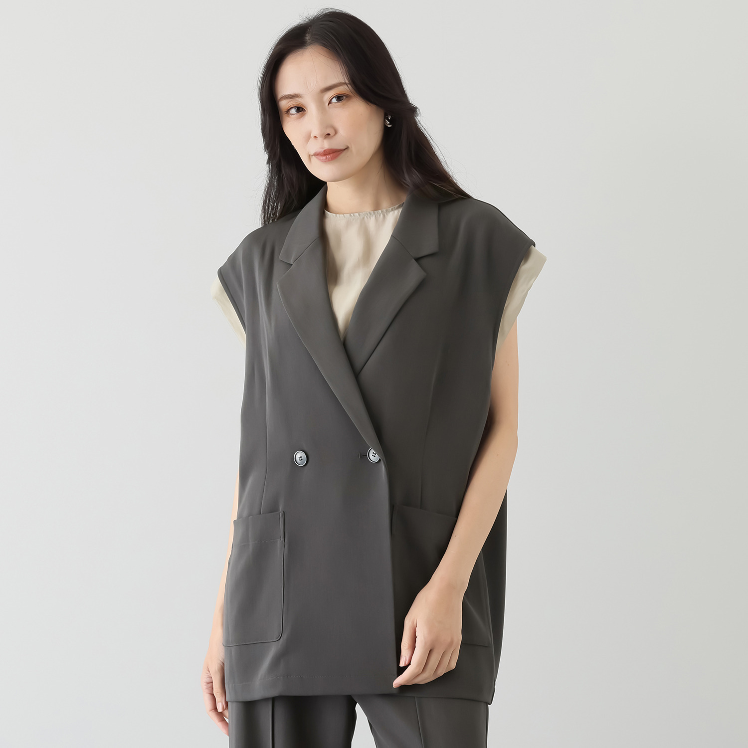 アキ　オザワ 晴れの日も曇りの日も わたしらしく 装い整うジレベスト “ＡＹＵＭＩ”