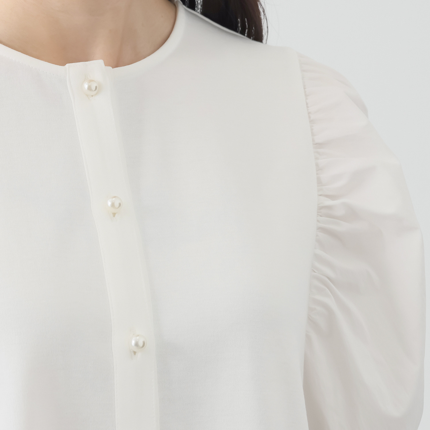 アキ　オザワ おうち時間もお出かけも 気分高める ２ウェイプルオーバー “ＫＩＨＯ”