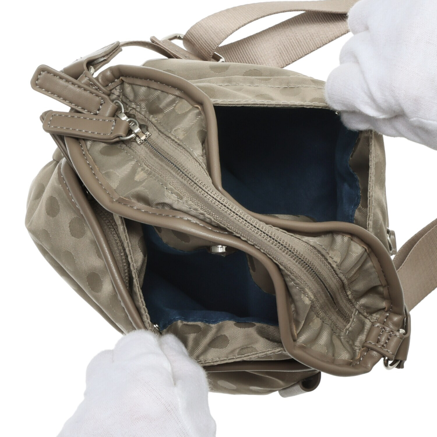 イザック はっ水　軽量 ドットジャガード ポシェット