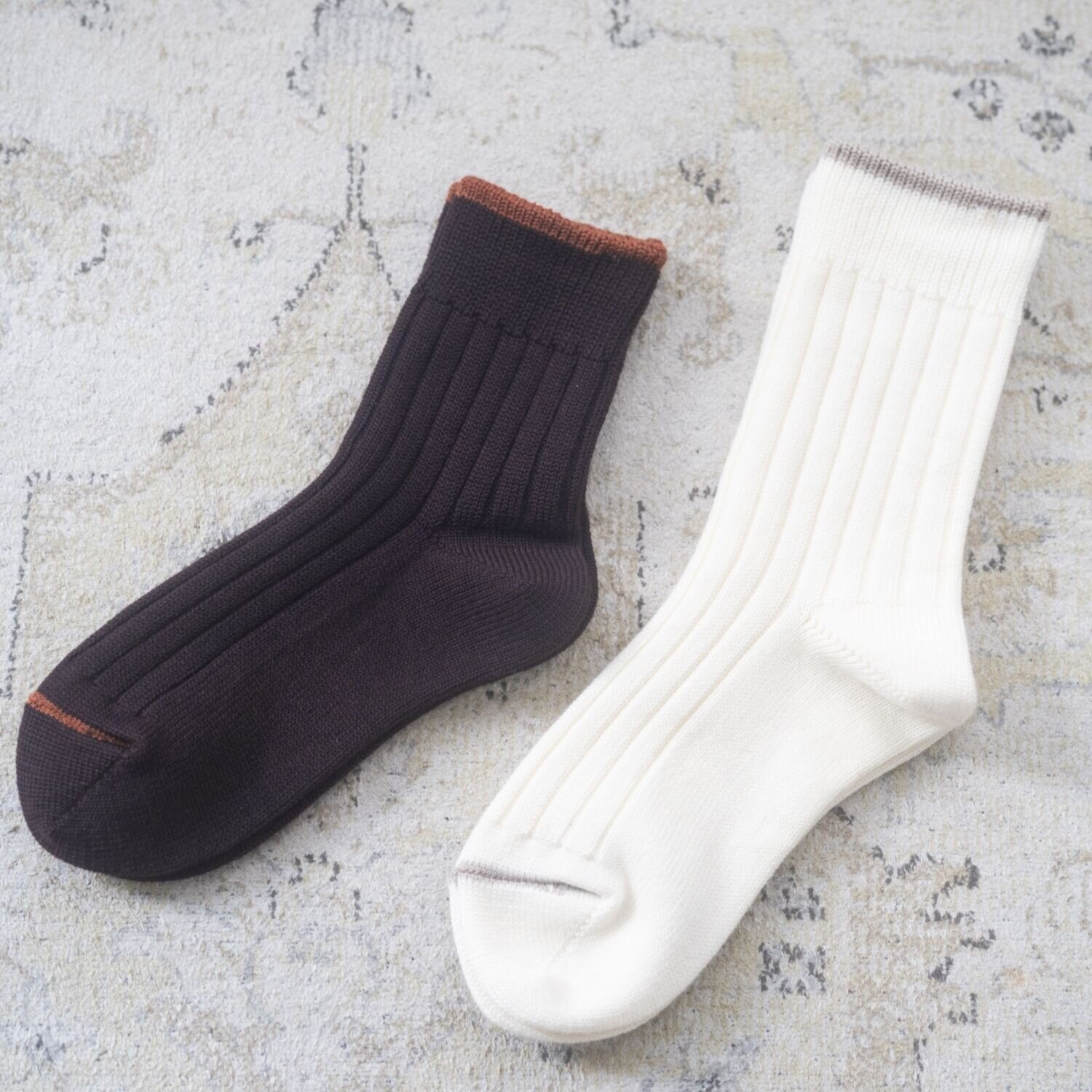 ヘ・エラ 日本製　消臭 メリノウール使用 靴下２足組＜婦人用＞