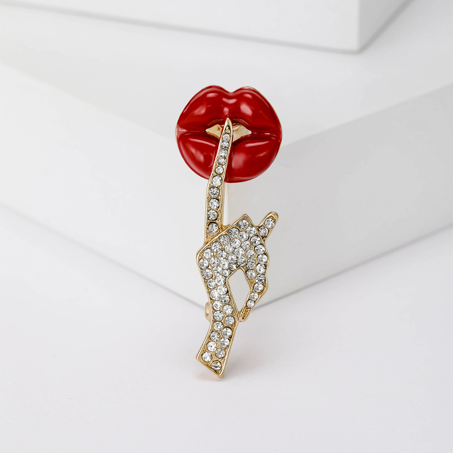 韓国トレンド 雑貨コレクション キラキラブローチ ＜ヒミツ＞