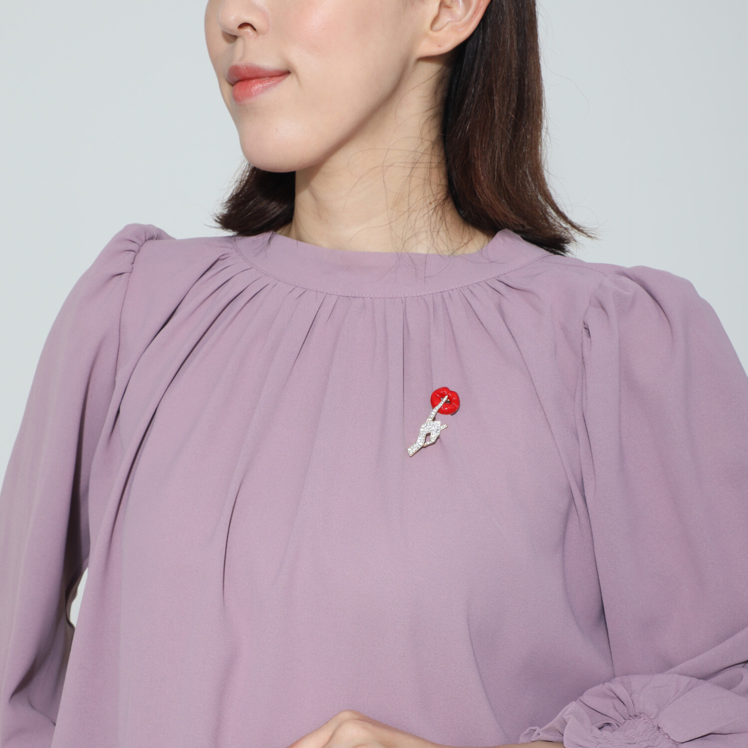 韓国トレンド 雑貨コレクション キラキラブローチ ＜ヒミツ＞