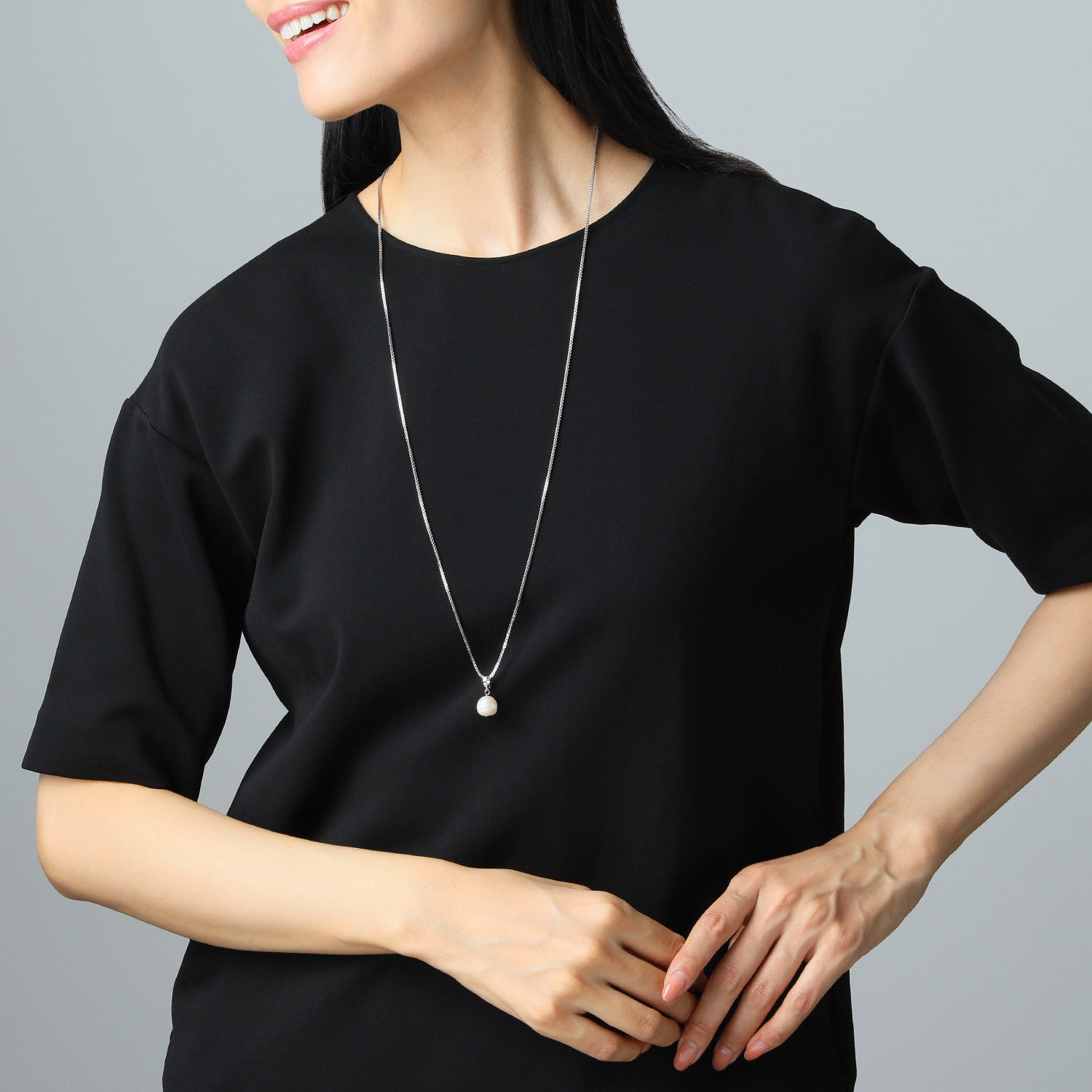 エアリーフェアリー プレシオサ社製 クリスタルガラス スターモティーフ スライド ロングネックレス＆ 淡水パールチャーム