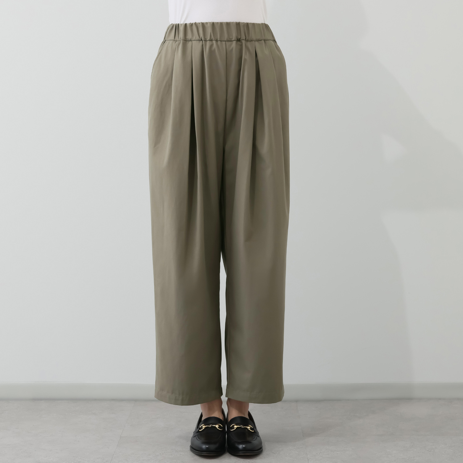ヘ・エラ はっ水 大人美人 シルエットが決めて ワイドパンツ
