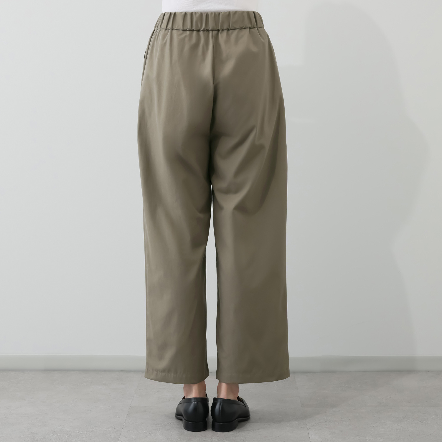 ヘ・エラ はっ水 大人美人 シルエットが決めて ワイドパンツ