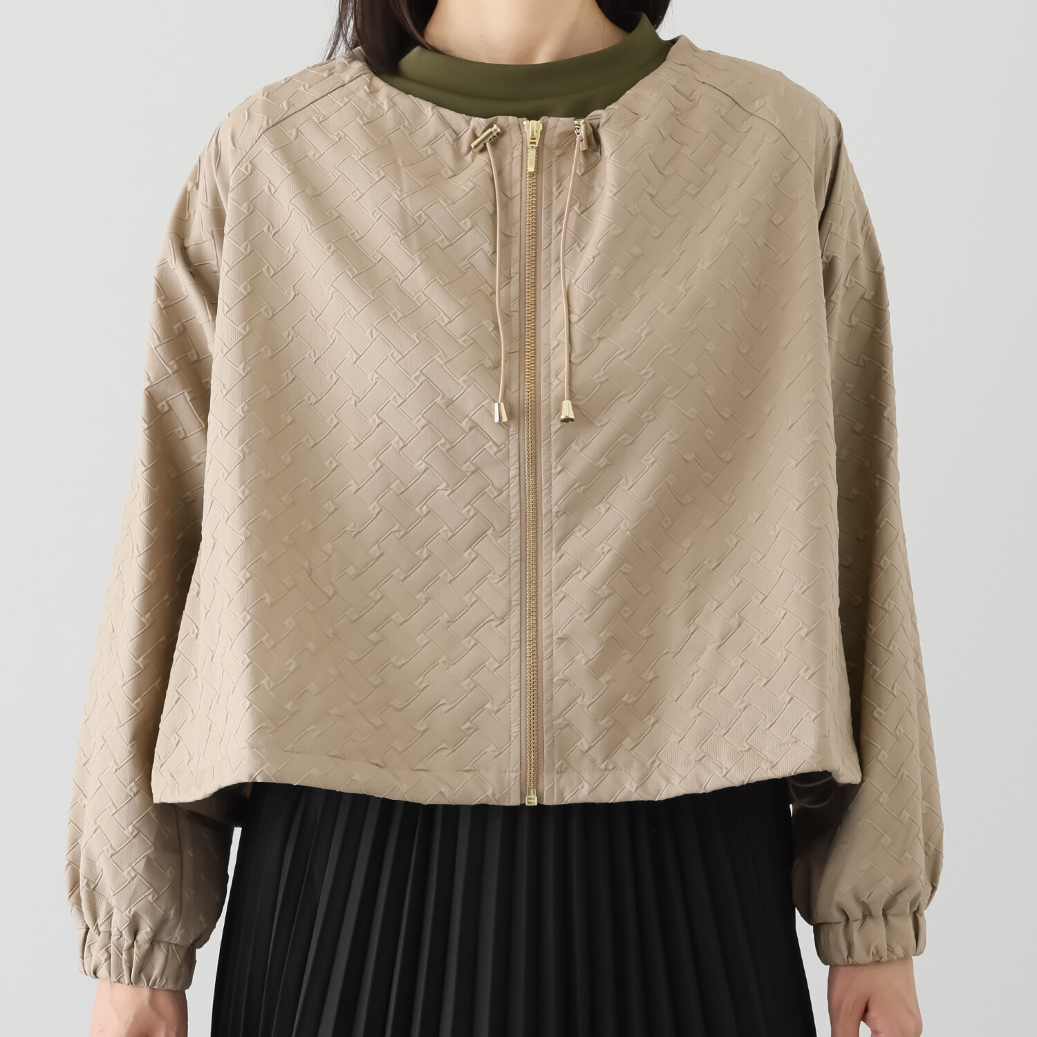 マチュート 丸みで華やぐ 秋映えジャガードブルゾン